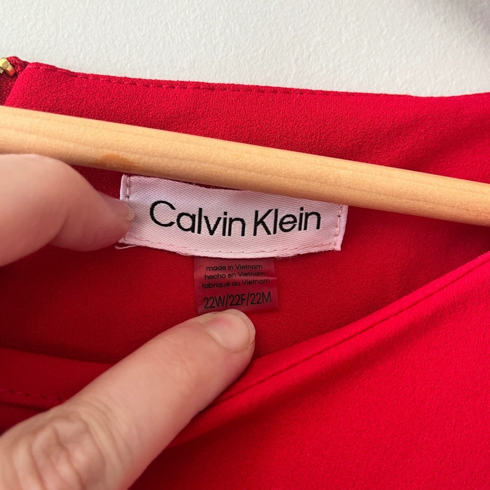 Calvin Klein Bell Sleeve Sheath Dress Red 22W Decorative Button Cuffs - Picture 6 of 11